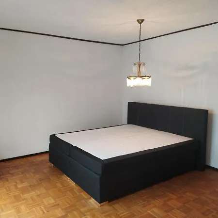 Apartment In Kadenbach, Schoene Im Ruhigen