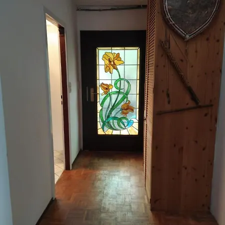 In Kadenbach, Schoene Im Ruhigen