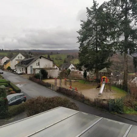 Appartement In Kadenbach, Schoene Im Ruhigen Kadenbach