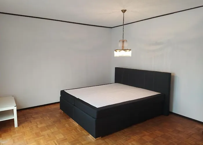 Lejlighed In Kadenbach, Schoene Im Ruhigen