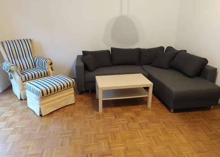 Apartment In Kadenbach, Schoene Im Ruhigen *