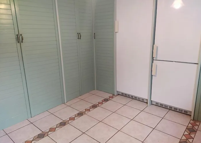 Lejlighed In Kadenbach, Schoene Im Ruhigen Kadenbach