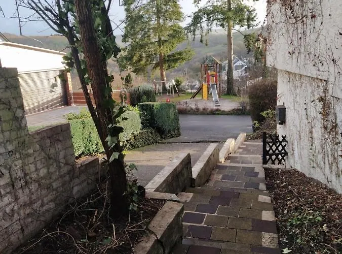 In Kadenbach, Schoene Im Ruhigen Lejlighed Kadenbach