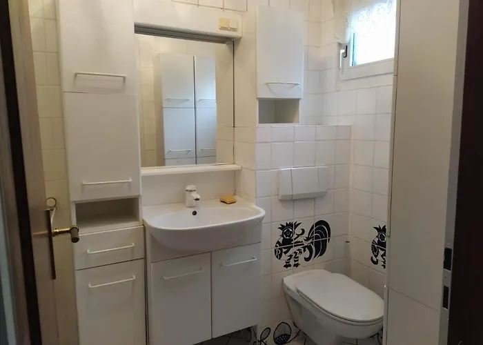 In Kadenbach, Schoene Im Ruhigen Kadenbach